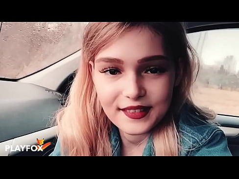 ❤️ सेक्सी बेब आनंदाने डिस्काउंट कार्डवर शोषून घेते लिंग ❤